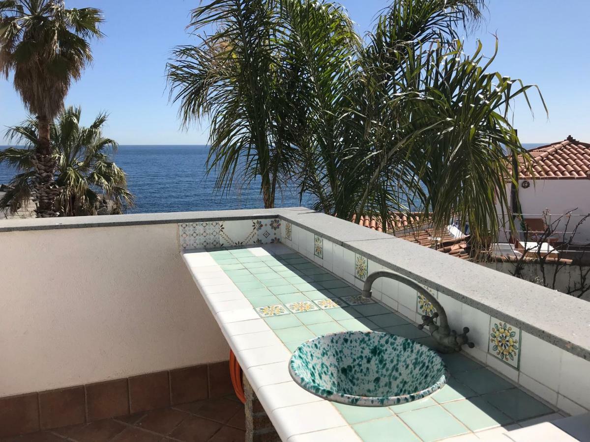 Villa Blue54 - Pozzillo Sul Mare Fra L'Etna E Taormina Exterior foto